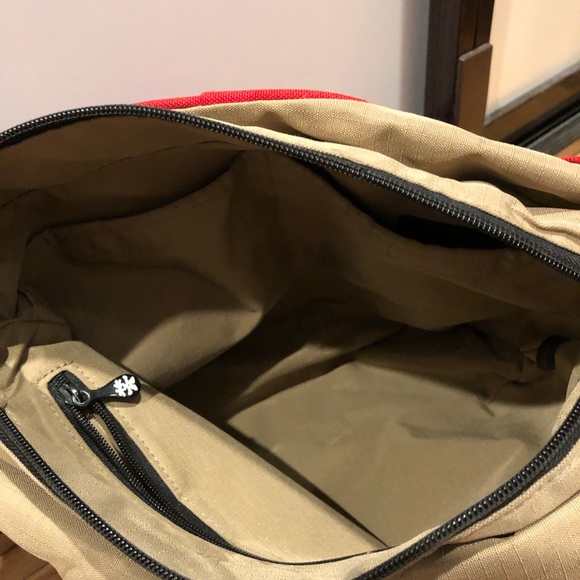 Crumpler Headaitch - Picture 2 of 3